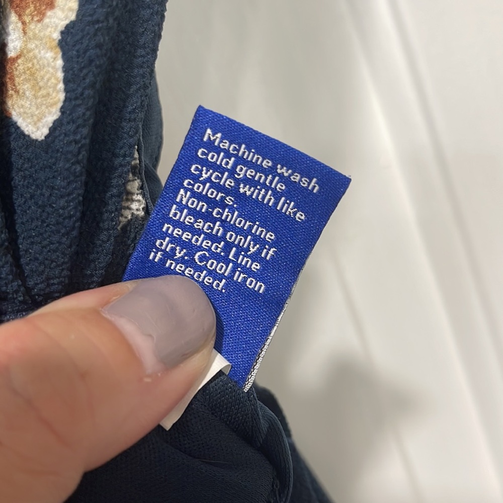 Apt. 9  Romper Size XL - Picture 8 of 8